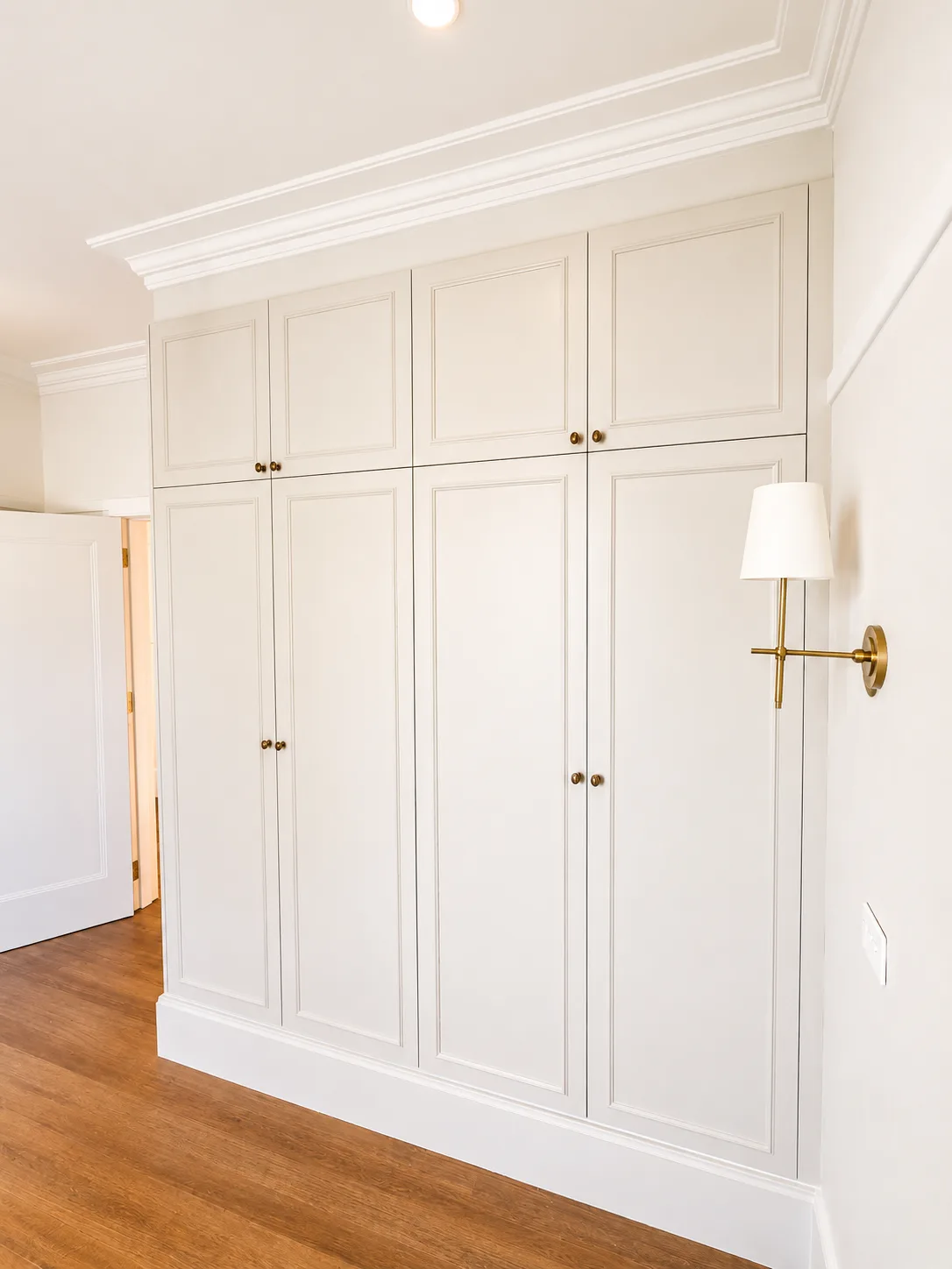 Built-in wardrobe